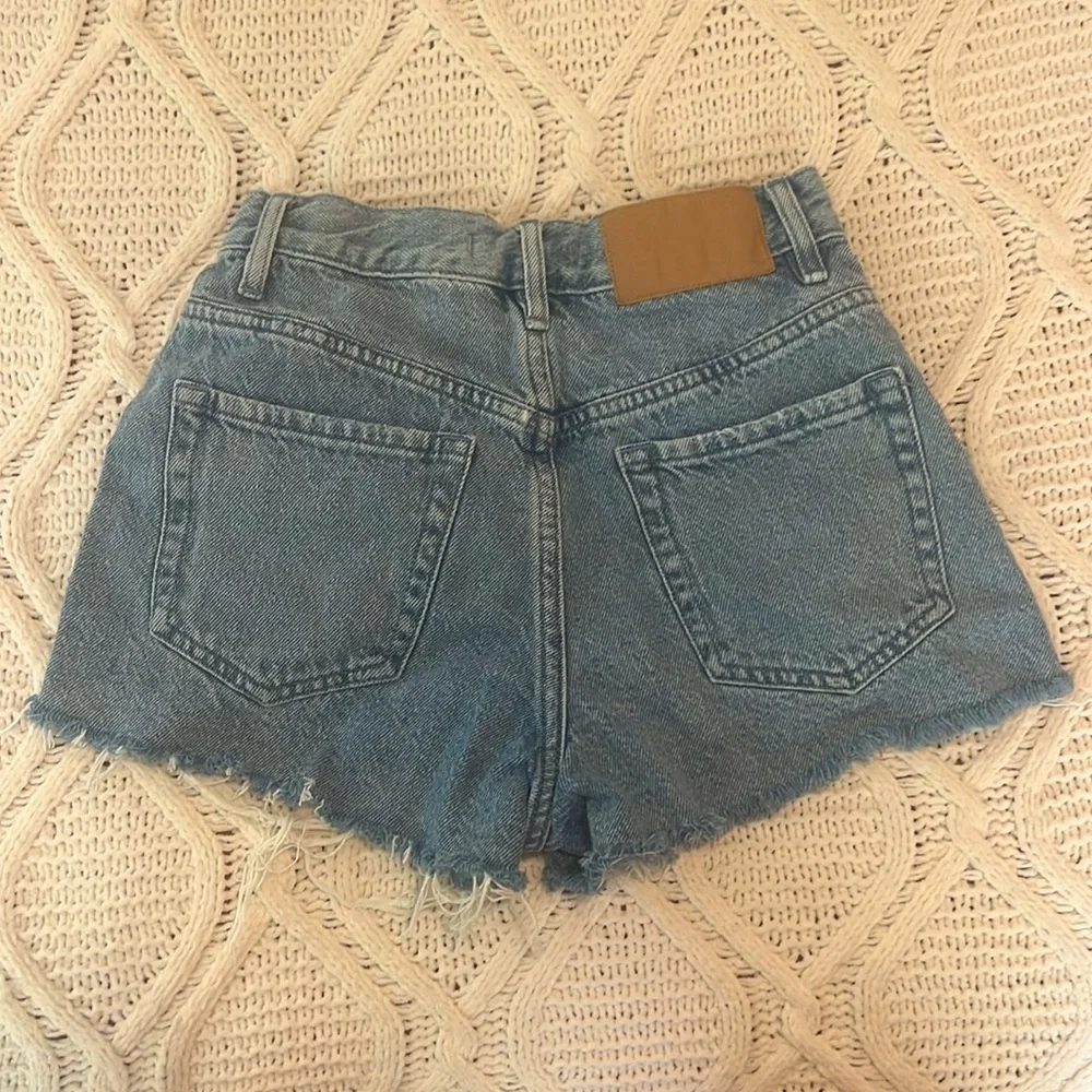 PacSun Ripped Shorts - Picture 3 of 3
